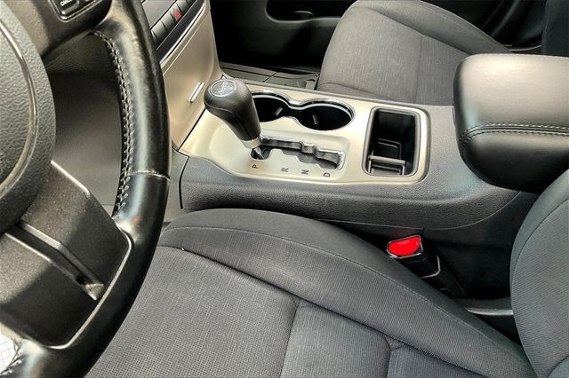 2012 Jeep Grand Cherokee Laredo - 22755124 - 29