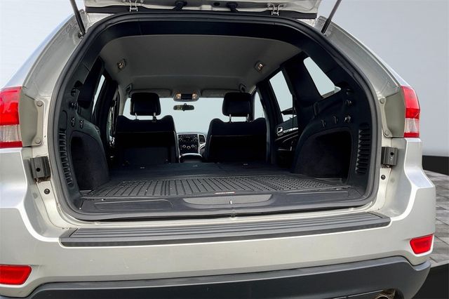 2012 Jeep Grand Cherokee Laredo - 22755124 - 33