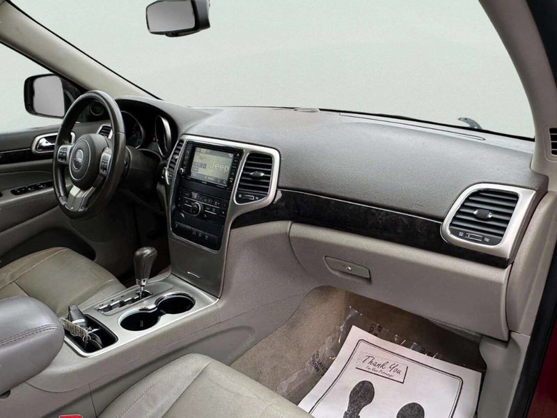 2012 Jeep Grand Cherokee Laredo 4x4 4dr SUV - 22949708 - 10