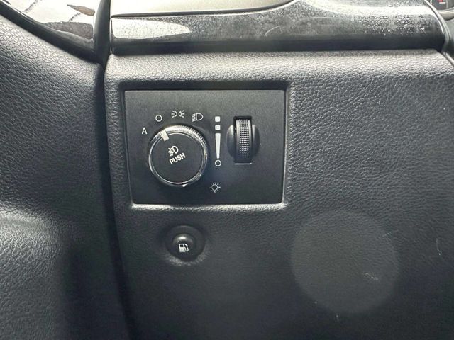 2012 Jeep Grand Cherokee Laredo 4x4 4dr SUV - 22989021 - 24