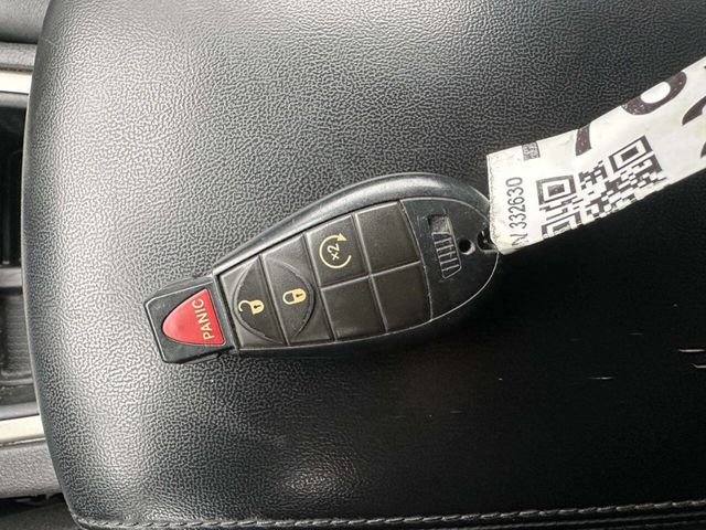 2012 Jeep Grand Cherokee Laredo 4x4 4dr SUV - 22989021 - 35