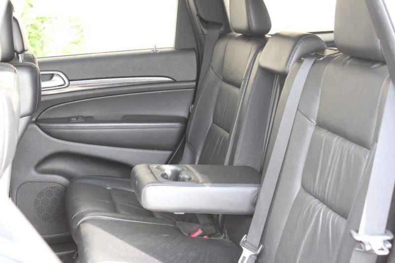 2012 Jeep Grand Cherokee Laredo X 4x4 4dr SUV - 22947023 - 12