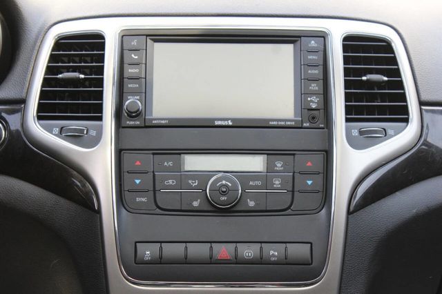 2012 Jeep Grand Cherokee Laredo X 4x4 4dr SUV - 22947023 - 18