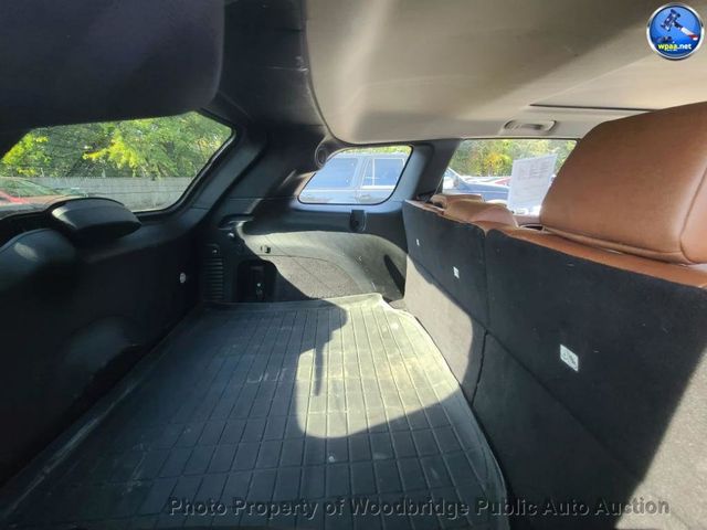 2012 Jeep Grand Cherokee Overland - 22941165 - 3