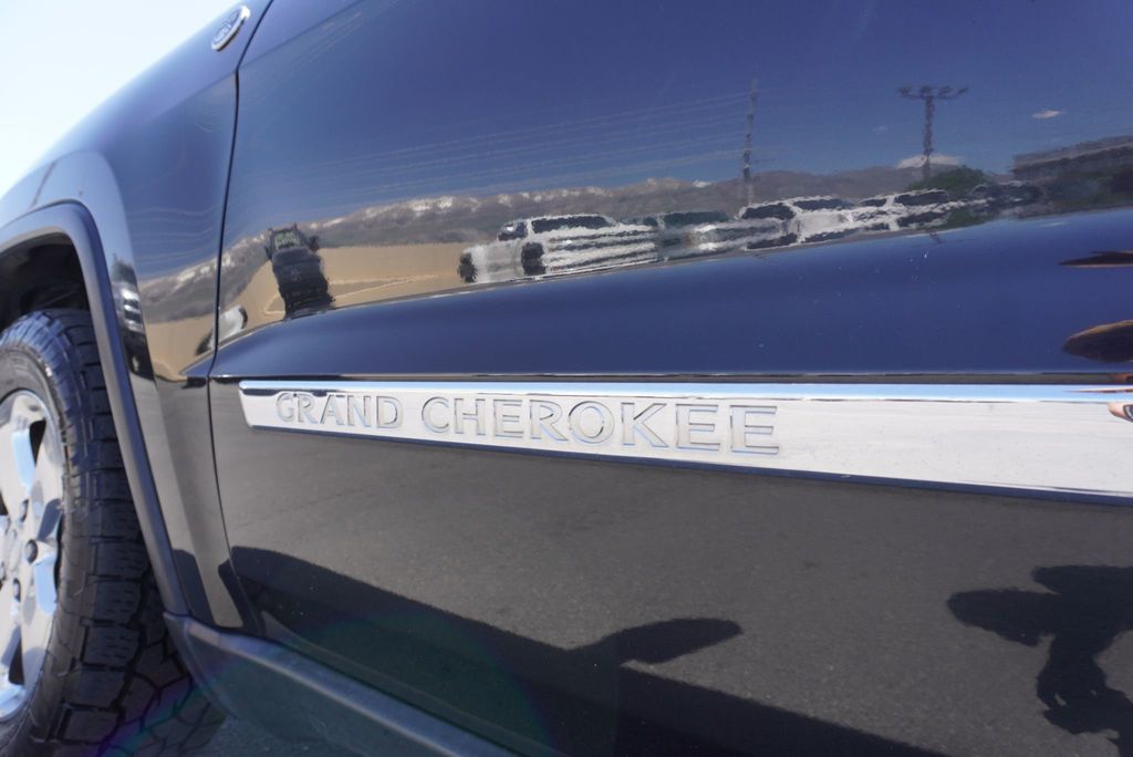 2012 Jeep Grand Cherokee OVERLAND - 23028208 - 16