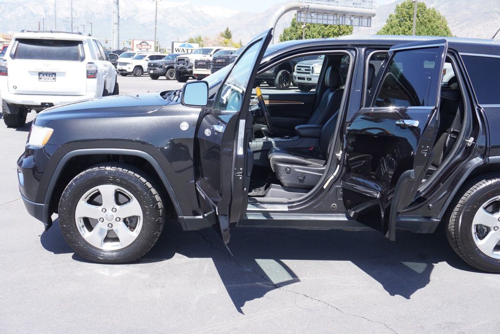 2012 Jeep Grand Cherokee OVERLAND - 23028208 - 19