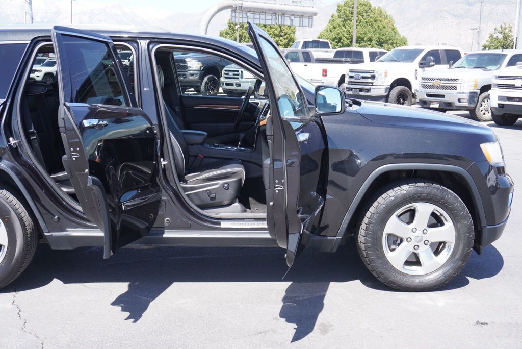 2012 Jeep Grand Cherokee OVERLAND - 23028208 - 22