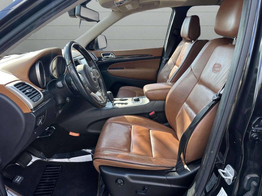 2012 Jeep Grand Cherokee Overland 4x4 4dr SUV - 22936473 - 16