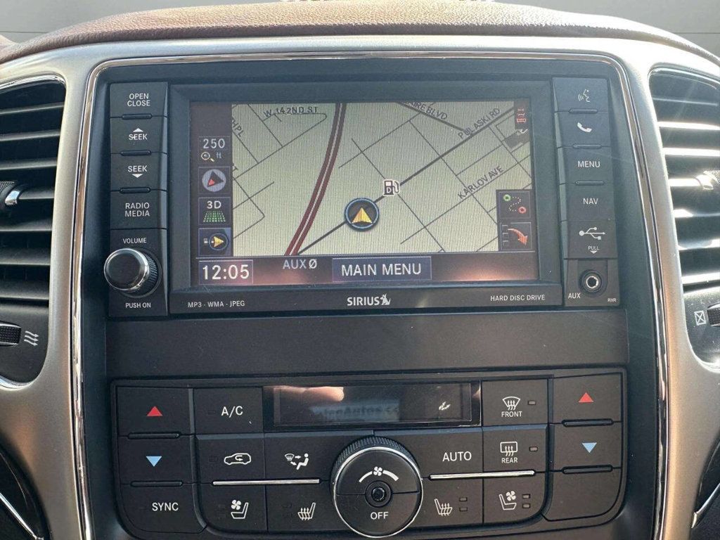 2012 Jeep Grand Cherokee Overland 4x4 4dr SUV - 22936473 - 36