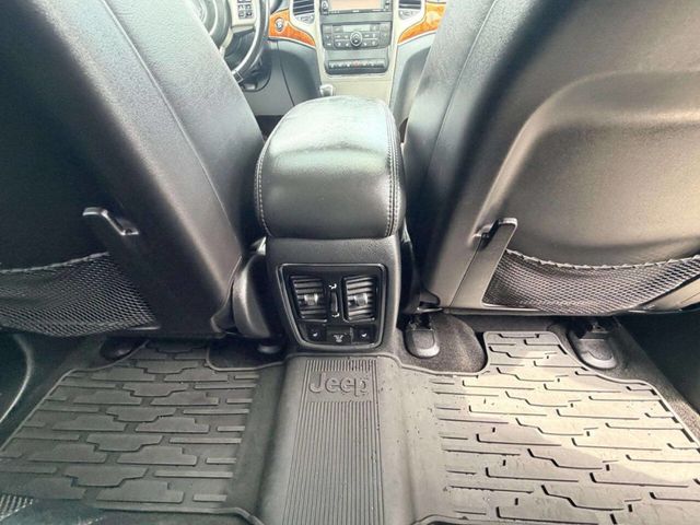 2012 Jeep Grand Cherokee Overland 4x4 4dr SUV - 23052200 - 24