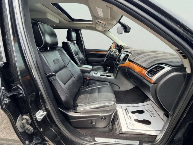 2012 Jeep Grand Cherokee Overland 4x4 4dr SUV - 23052200 - 27