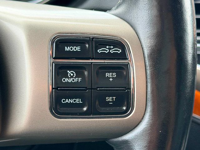 2012 Jeep Grand Cherokee Overland 4x4 4dr SUV - 23052200 - 29