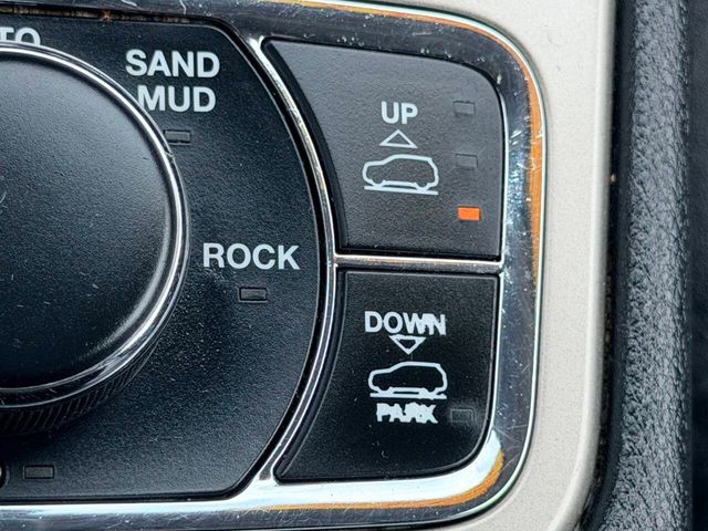 2012 Jeep Grand Cherokee Overland 4x4 4dr SUV - 23052200 - 41