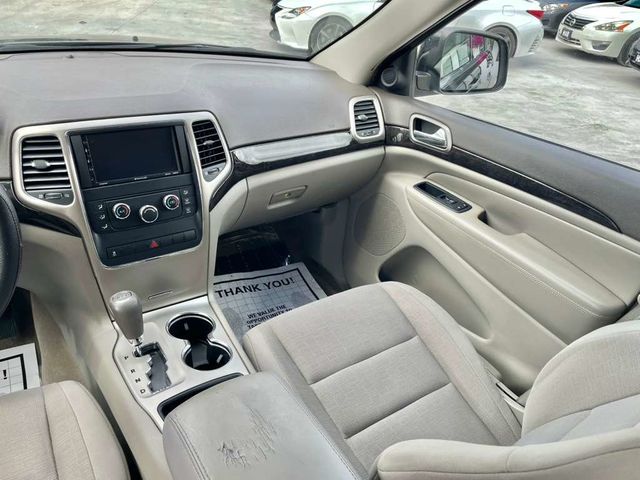 2012 Jeep Grand Cherokee RWD 4dr Laredo - 22995253 - 12