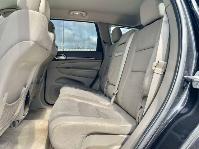 2012 Jeep Grand Cherokee RWD 4dr Laredo - 22995253 - 15