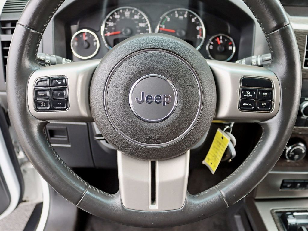 2012 Jeep Liberty 4WD 4dr Limited Jet - 22832699 - 11