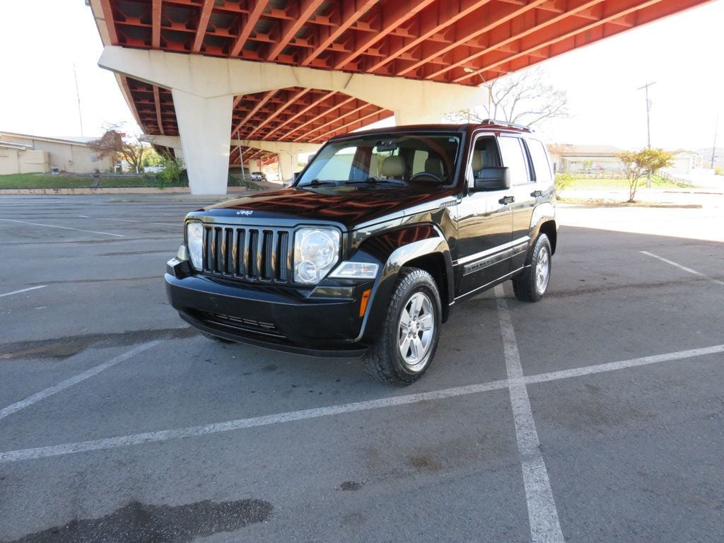 2012 Jeep Liberty 4WD 4dr Sport - 22660700 - 1