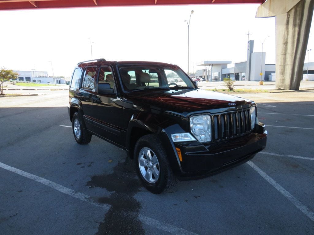 2012 Jeep Liberty 4WD 4dr Sport - 22660700 - 3