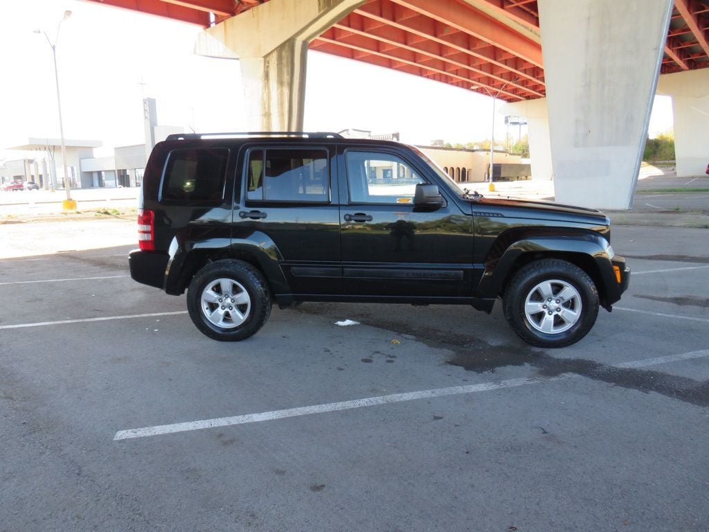 2012 Jeep Liberty 4WD 4dr Sport - 22660700 - 4