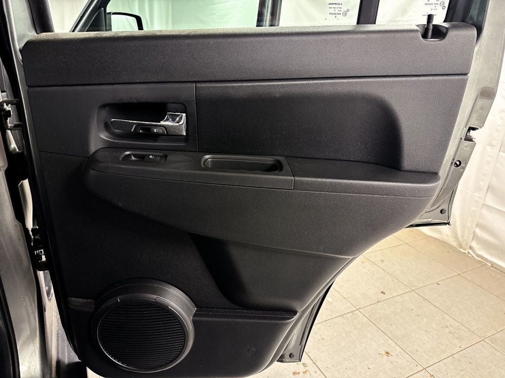 2012 Jeep Liberty Sport photo 16