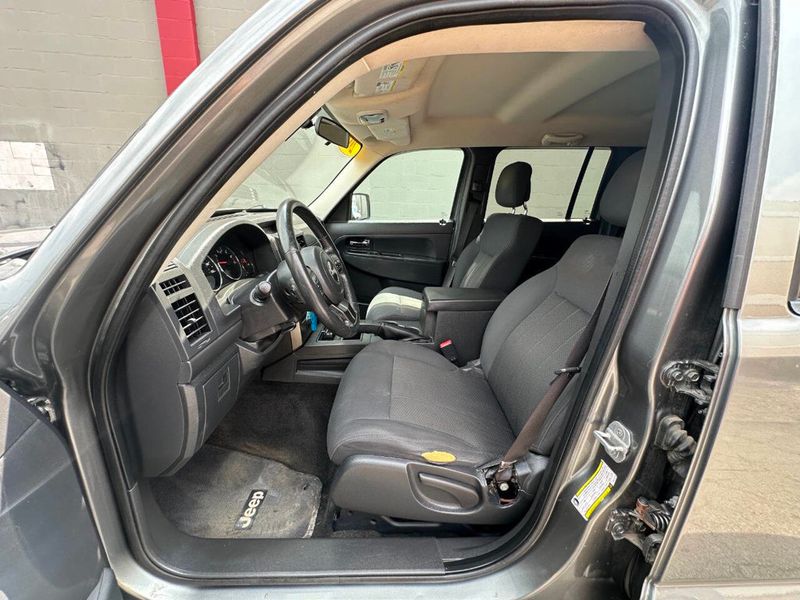 2012 Jeep Liberty Sport 4x4 4dr SUV - 22882004 - 10