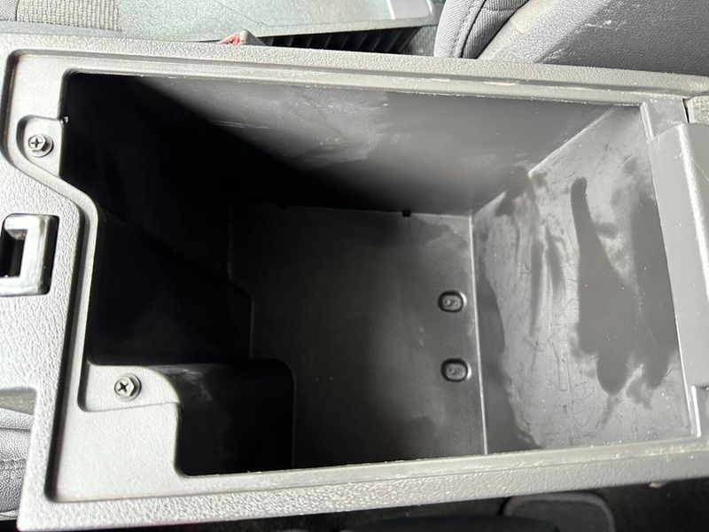 2012 Jeep Liberty Sport 4x4 4dr SUV - 22882004 - 38