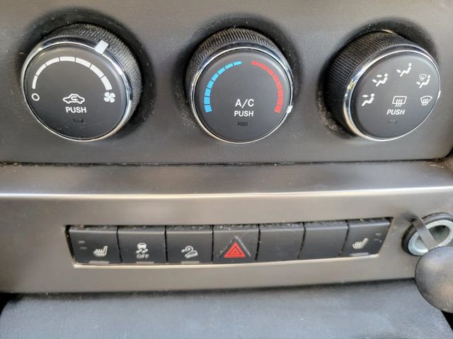 2012 Jeep Liberty Sport SUV 4D - 22969898 - 24