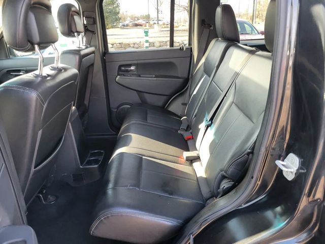 2012 Jeep Liberty Sport SUV 4D - 23021466 - 3