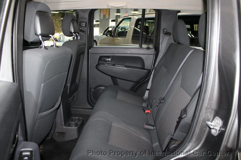 2012 Jeep Liberty Sport SUV 4D - 22939704 - 17