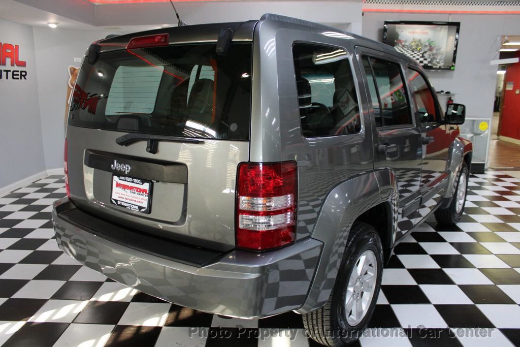 2012 Jeep Liberty Sport SUV 4D - 22939704 - 4