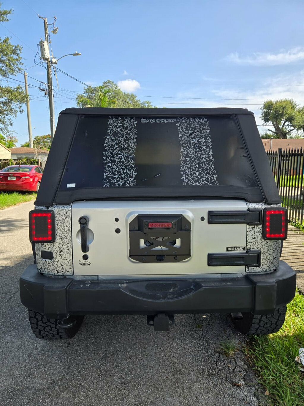 2012 Jeep Wrangler 4WD 2dr Freedom Edition - 23055316 - 5