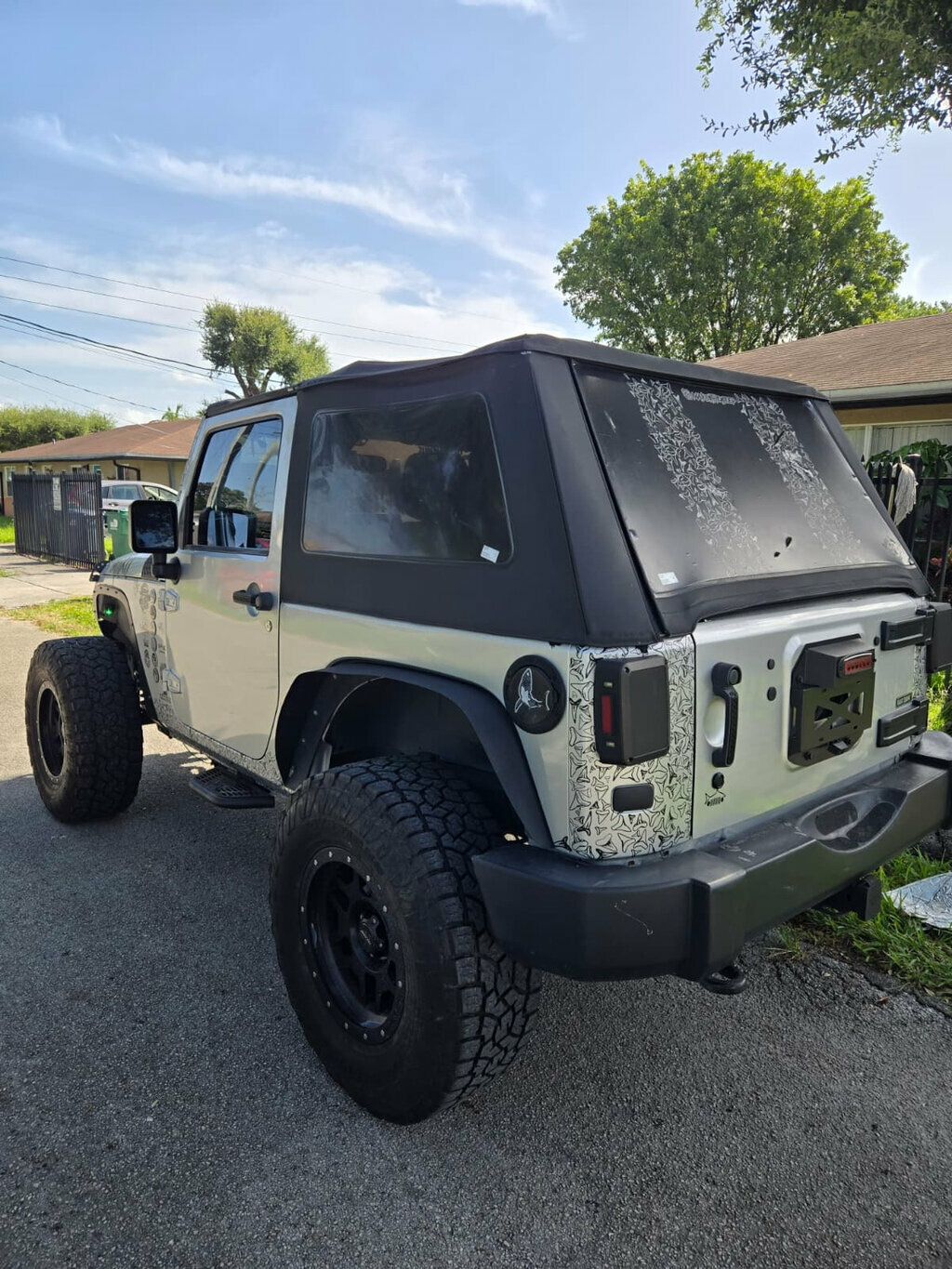 2012 Jeep Wrangler 4WD 2dr Freedom Edition - 23055316 - 6