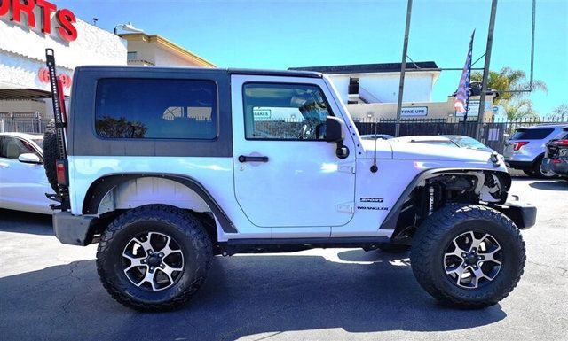 2012 Jeep Wrangler 4WD 2dr Freedom Edition - 22405047 - 3