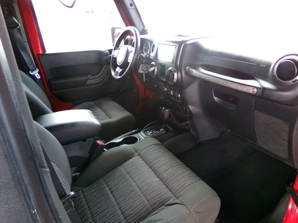 2012 Jeep Wrangler 4WD 2dr Freedom Edition - 23000023 - 13