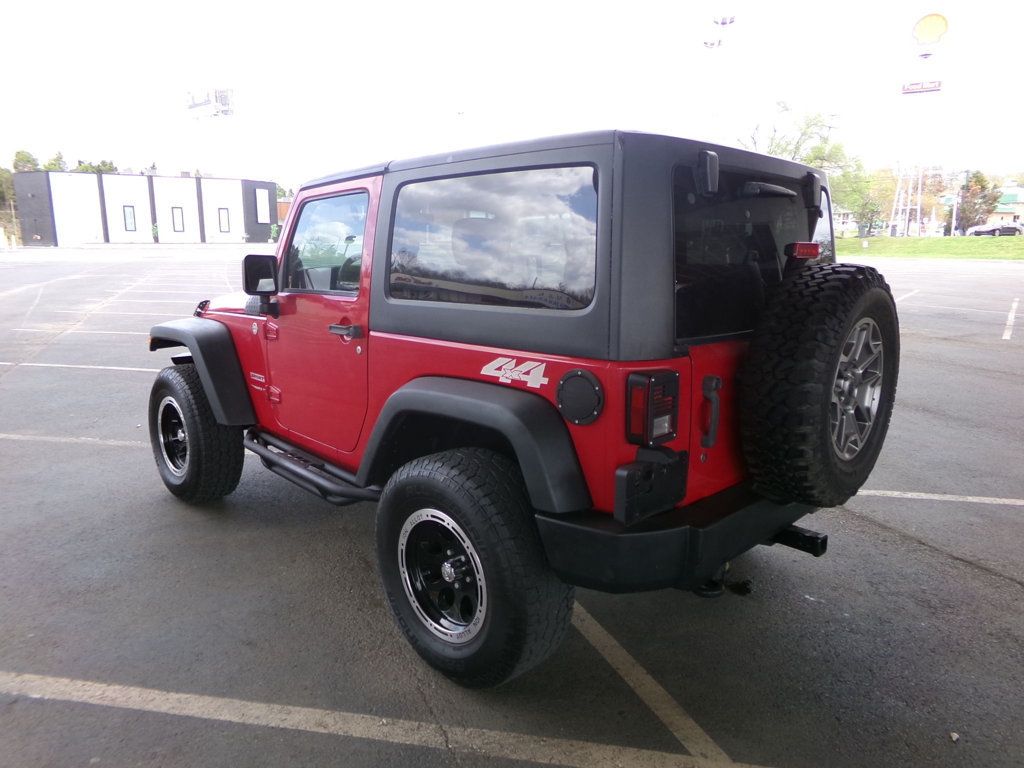 2012 Jeep Wrangler 4WD 2dr Freedom Edition - 23000023 - 7