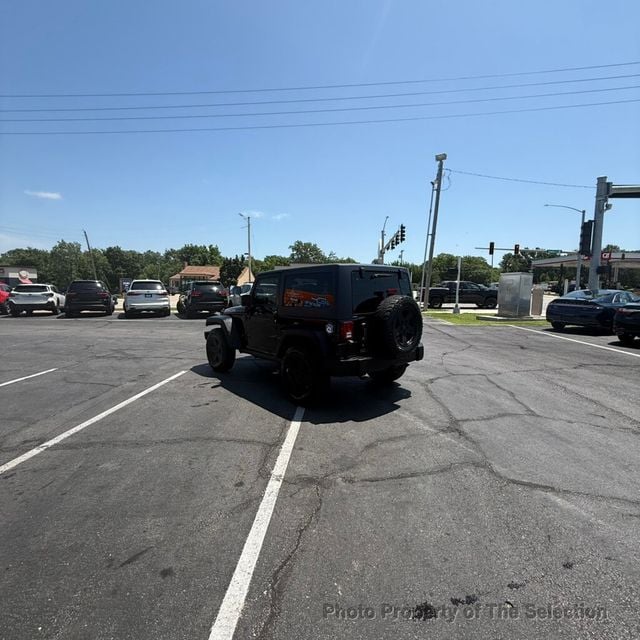 2012 Jeep Wrangler 4WD 2DR RUBICON W/HARDTOP & CONVENIENCE PACKAGE - 23029213 - 9