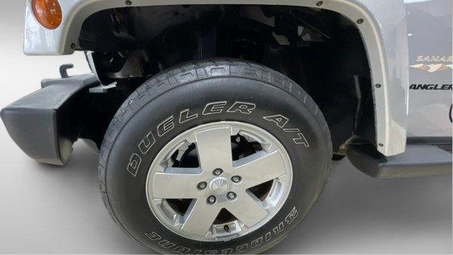 2012 Jeep Wrangler 4WD 2dr Sahara - 22964776 - 16