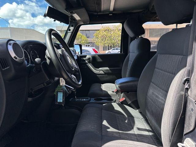 2012 Jeep Wrangler 4WD 2dr Sahara - 22952131 - 12