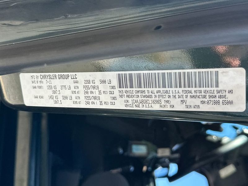 2012 Jeep Wrangler 4WD 2dr Sahara - 22952131 - 21