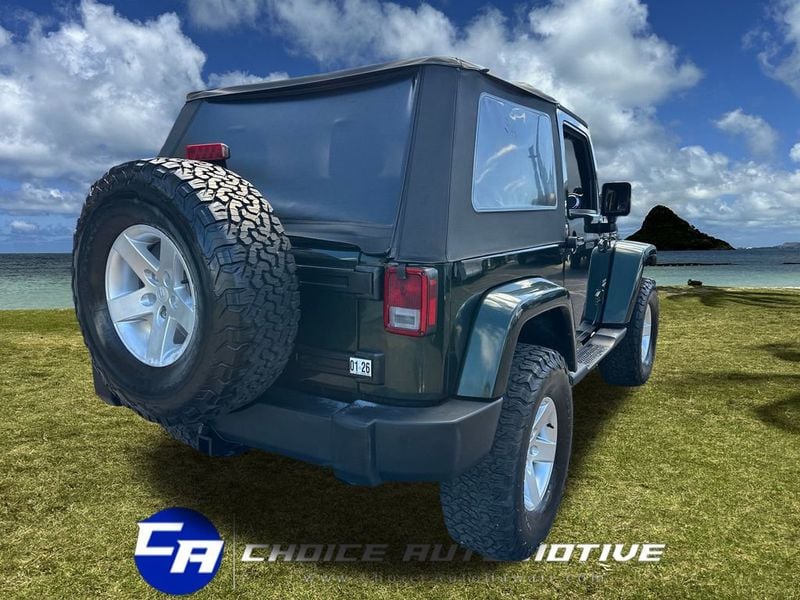 2012 Jeep Wrangler 4WD 2dr Sahara - 22952131 - 7