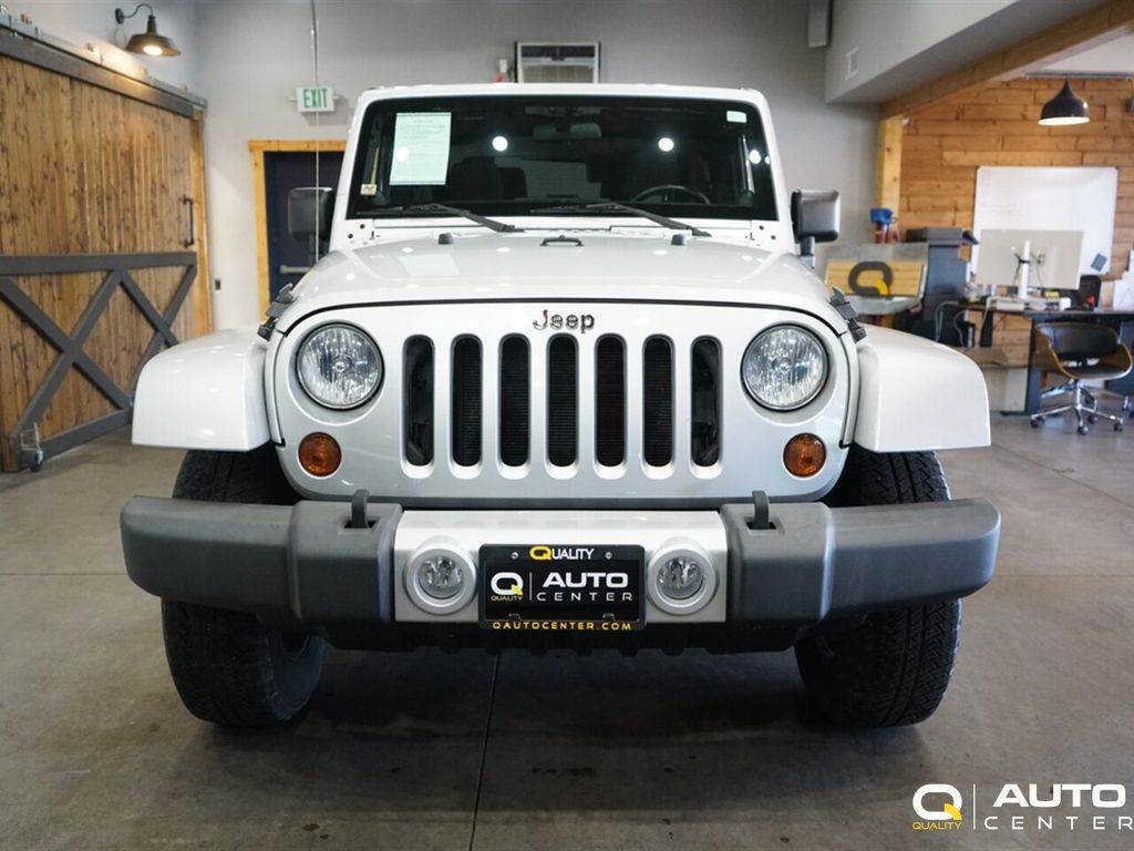 2012 Jeep Wrangler 4WD 2dr Sahara - 22918269 - 1