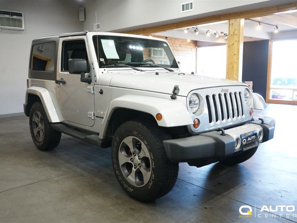 2012 Jeep Wrangler 4WD 2dr Sahara - 22918269 - 2