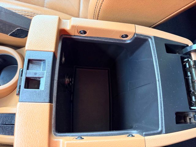 2012 Jeep Wrangler 4WD 2dr Sahara - 23054066 - 41