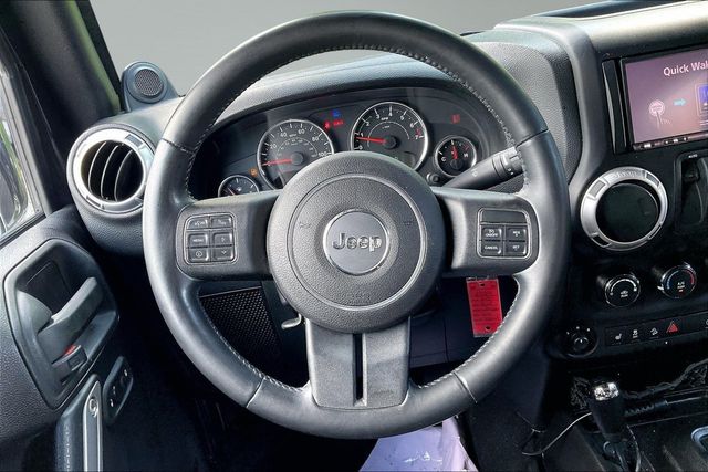 2012 Jeep Wrangler 4WD 2dr Sahara - 23057918 - 15