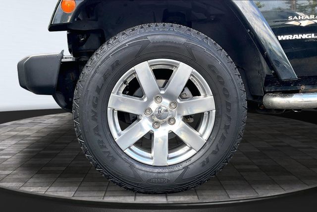 2012 Jeep Wrangler 4WD 2dr Sahara - 23057918 - 27