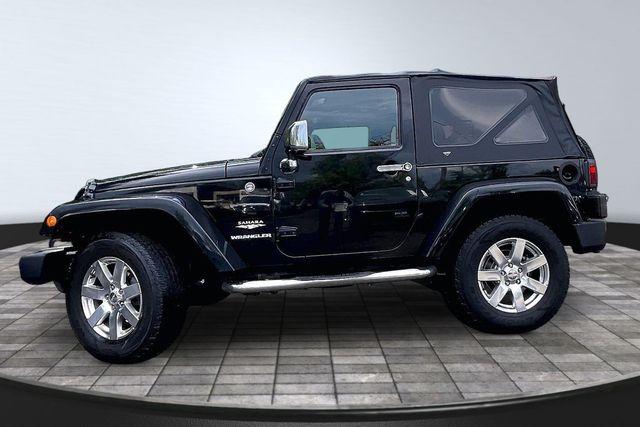 2012 Jeep Wrangler 4WD 2dr Sahara - 23057918 - 3