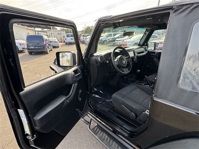 2012 Jeep Wrangler 4WD 2dr Sport - 22756674 - 45