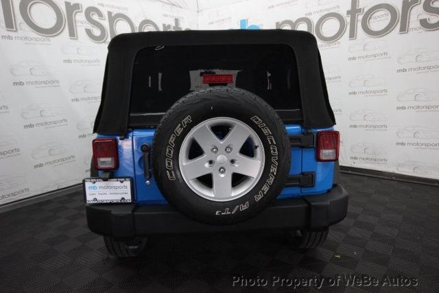 2012 Jeep Wrangler 4WD 2dr Sport - 22569393 - 3