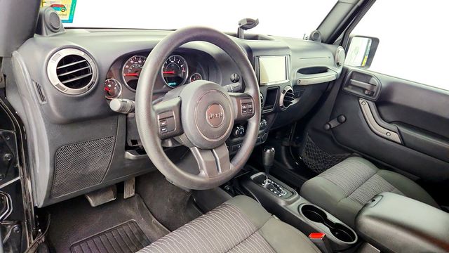 2012 Jeep Wrangler 4WD 2dr Sport - 23091738 - 11