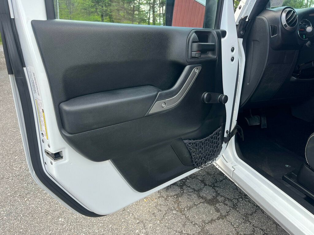 2012 Jeep Wrangler Lifted 2 Door Wrangler Hard Top 4x4 JK - 22998031 - 24